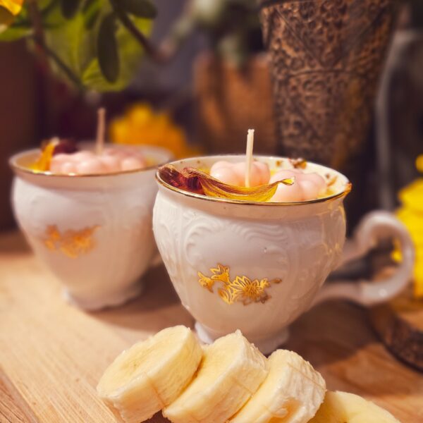<span><em> Filiżanki w słoneczniki </em> </br/>✦ Shake Bananowy ✦